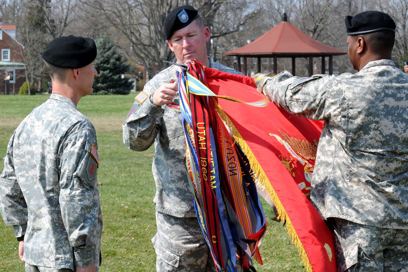 Lt Col James Vizzard Outgoing Commander Of The St Nara Dvids