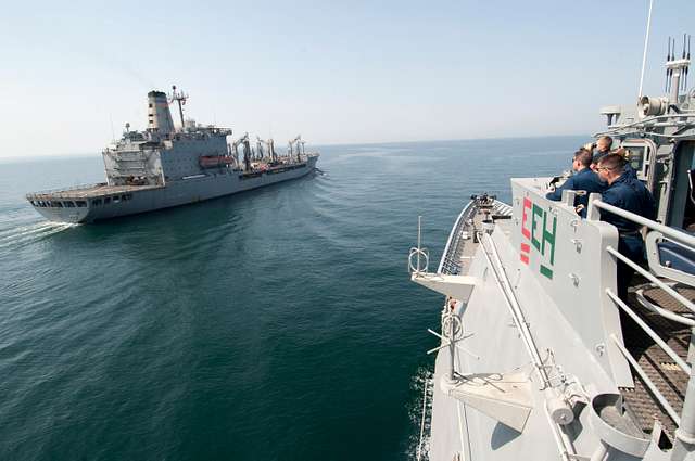 Sailors Aboard The Guided Missile Cruiser Uss Gettysburg Picryl