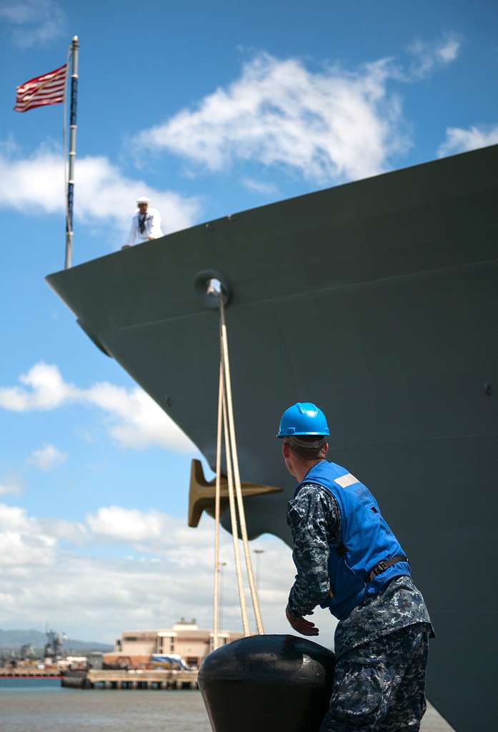 U S Sailors Moor The Guided Missile Cruiser Uss Lake Picryl Public