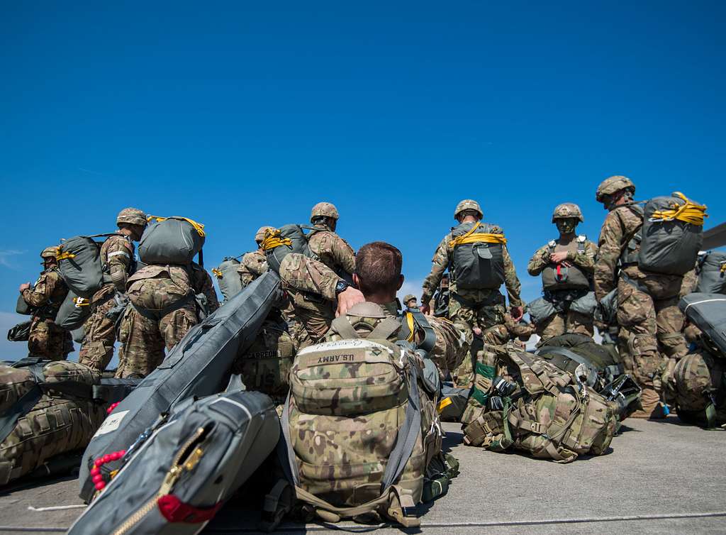 U S Army Rd Airborne Brigade Paratroopers Wait Nara Dvids