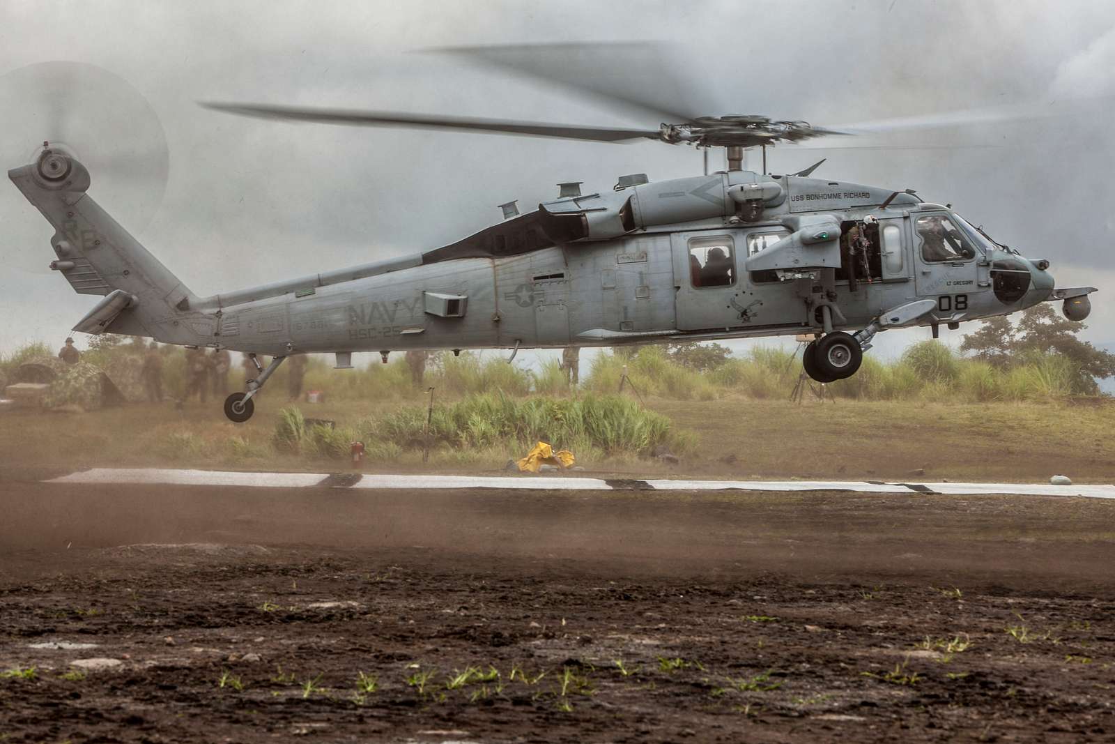 A Sikorsky MH 60S Seahawk With Helicopter Sea Combat NARA DVIDS