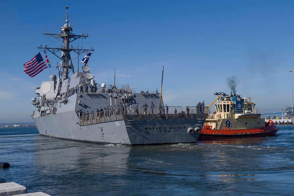 The Arleigh Burke Class Guided Missile Destroyer Uss Picryl Public