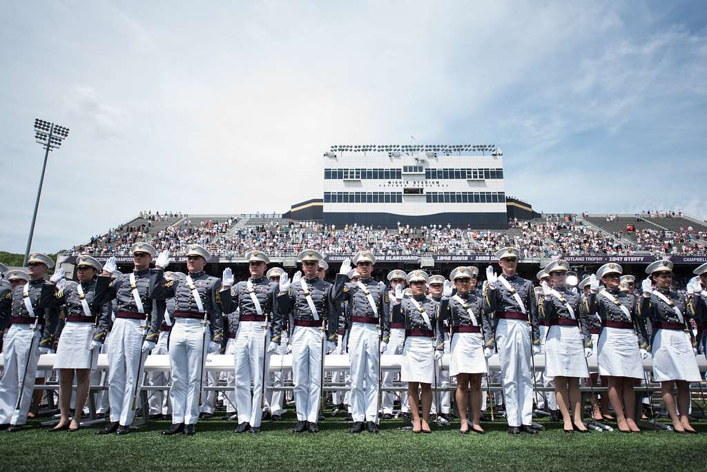 U S Military Academy Cadets Swear The Oath Of Office Nara Dvids