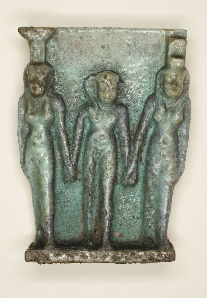 Amulett Der Ossirischen Trias (Nephthys, Horus Und Isis) - PICRYL ...