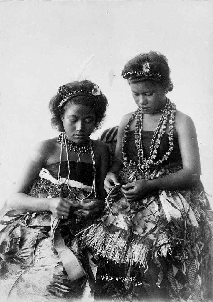 beautiful samoan women