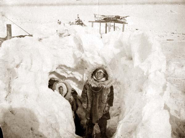 Vintage Inuit Woman Ice Fishing Photo, Fine Art Photography, Print From  Original 1944 Negative, Nome Alaska, Yupik People -  UK