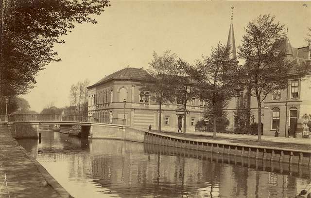 De Leidsevaart Met De Oranjekade Ziende Naar Het Noorden, Met De Prins ...