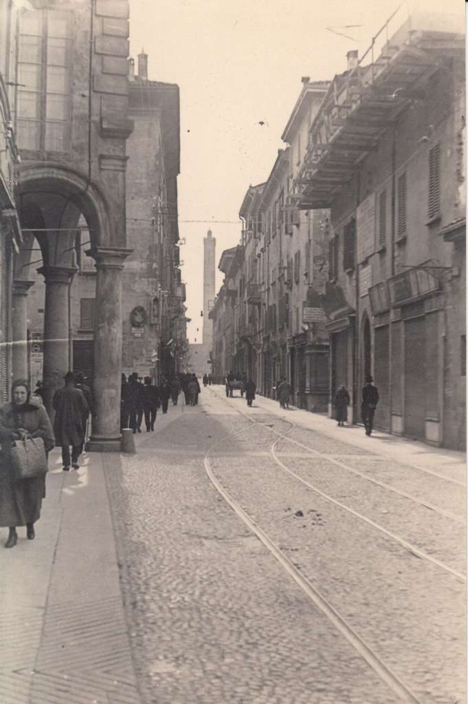 34 Bologna in the 1900 s Images: PICRYL - Public Domain Media Search Engine  Public Domain Search