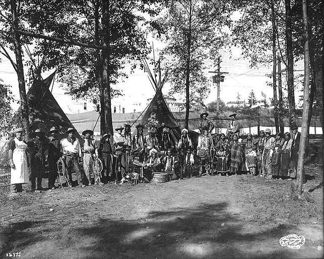 Members of the Wild West Show and Nez Perce Indians, on Ezra Meeker's ...