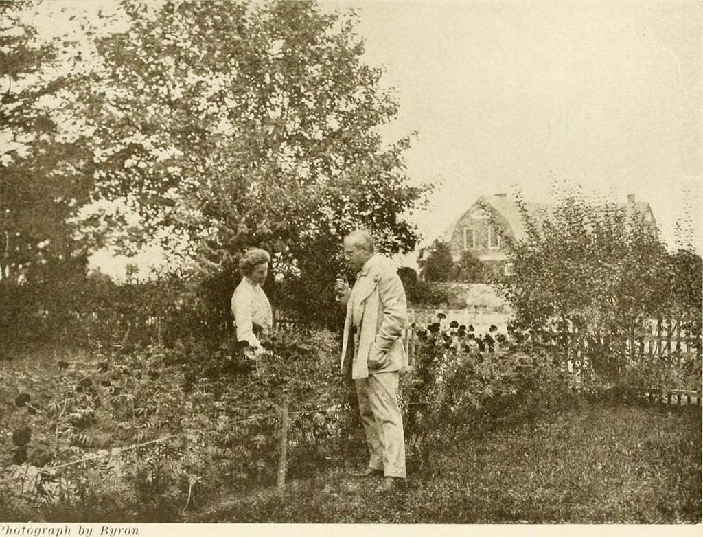 Beatrice Cameron and Richard Mansfield in the garden at