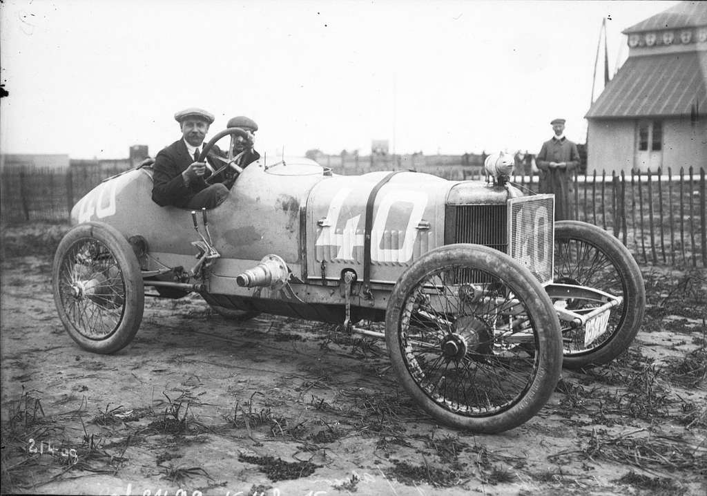 Arthur Duray in his Alcyon at the 1912 French Grand Prix at Dieppe (2 ...