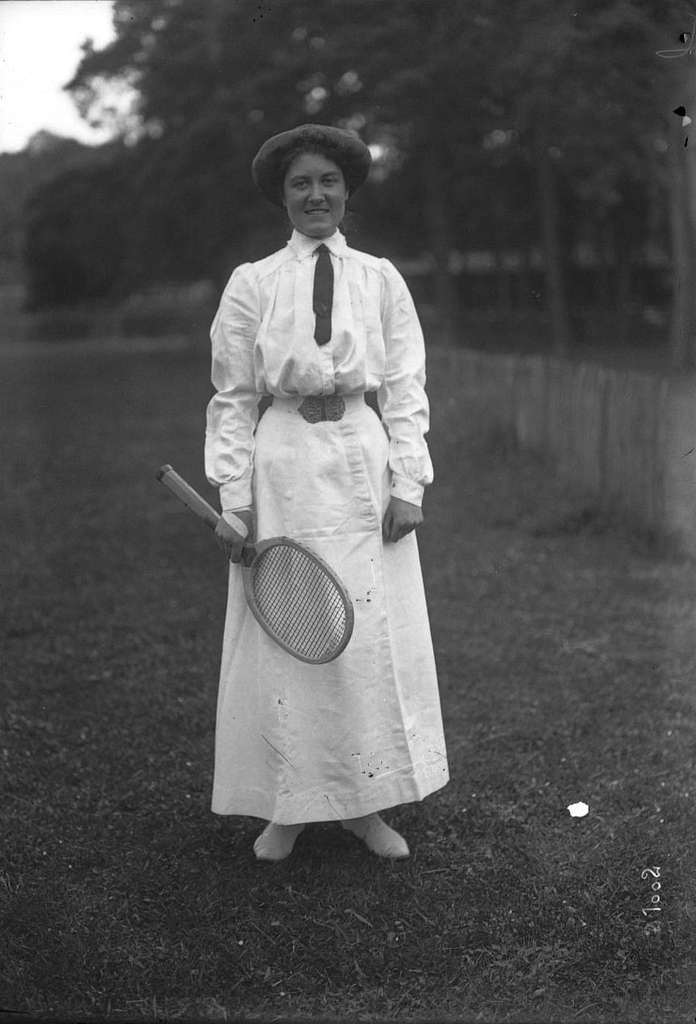 Helen aitchison - A woman in a white dress holding a tennis racquet -  PICRYL - Public Domain Media Search Engine Public Domain Image