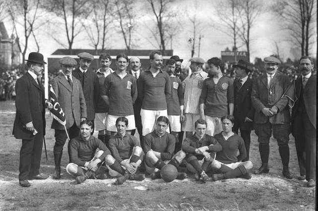 Ferro equipo 1928. Football team group portrait, South America - PICRYL -  Public Domain Media Search Engine Public Domain Image