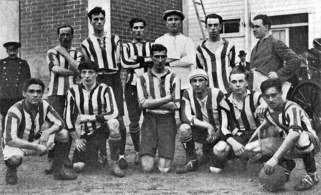 Ferro equipo 1928. Football team group portrait, South America - PICRYL -  Public Domain Media Search Engine Public Domain Image