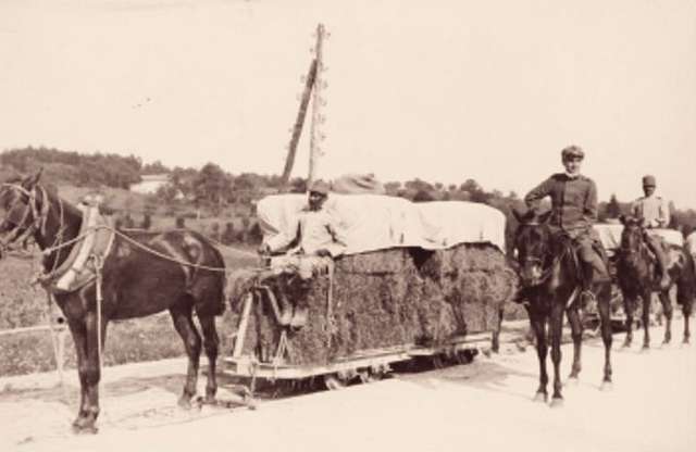Trasporto su ferrovia Decauville, 1914-1918 (01) - PICRYL - Public Domain  Media Search Engine Public Domain Search
