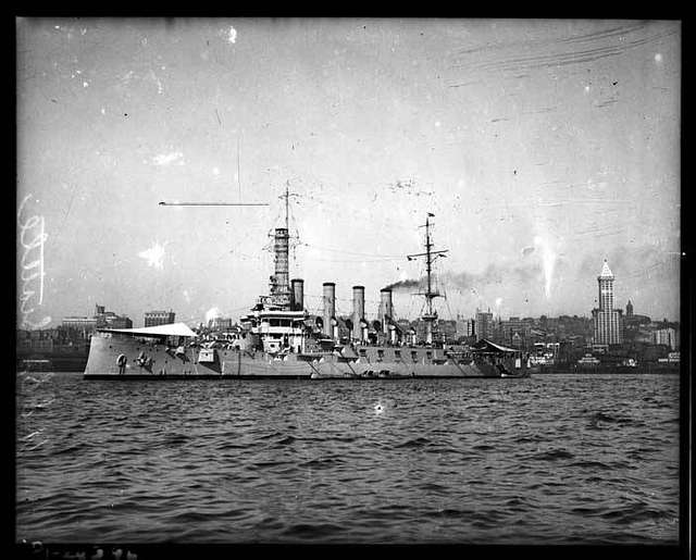 Armored cruiser 