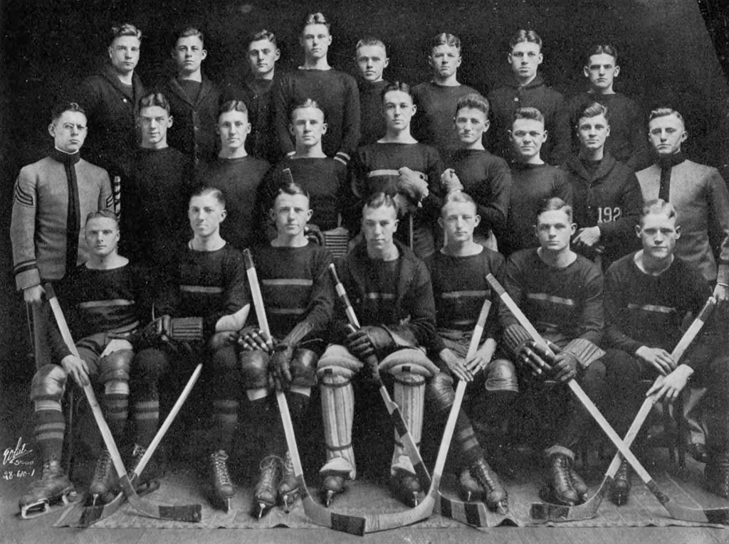 File:Group photo of the 1913–1914 West Point ice hockey team.png - Wikipedia