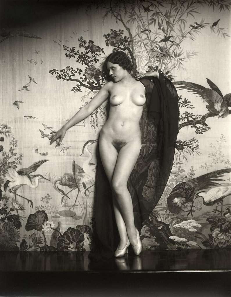 32 Alfred cheney johnston, Nudity Images: PICRYL - Public Domain Media  Search Engine Public Domain Search