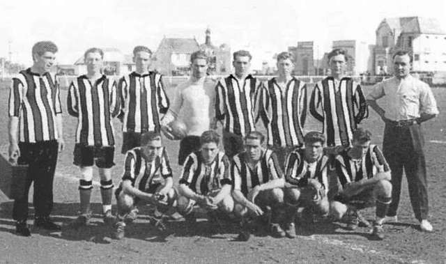 Club Atlético Independiente (1925) - PICRYL - Public Domain Media Search  Engine Public Domain Image