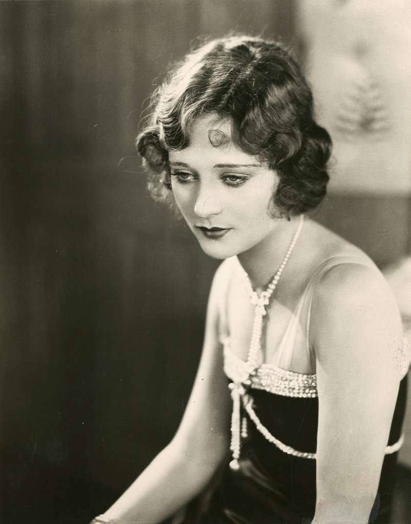 Silent film actress Dolores Costello (SAYRE 21907) - PICRYL - Public ...