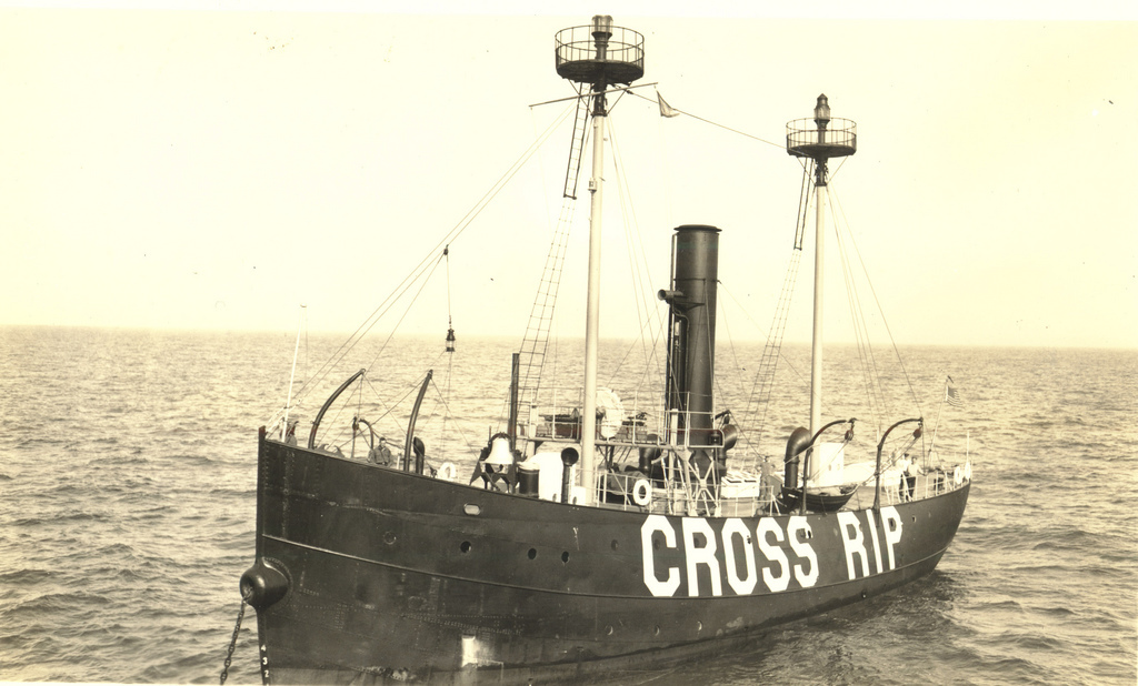 Nantucket lightship returns to Mass. waters