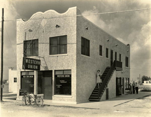Western Union building in Hialeah, Florida - PICRYL - Public Domain Media  Search Engine Public Domain Search