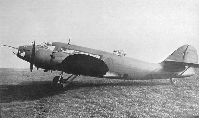 Walter Super Castor a Aero A-304 (1937) - PICRYL Public Domain Search