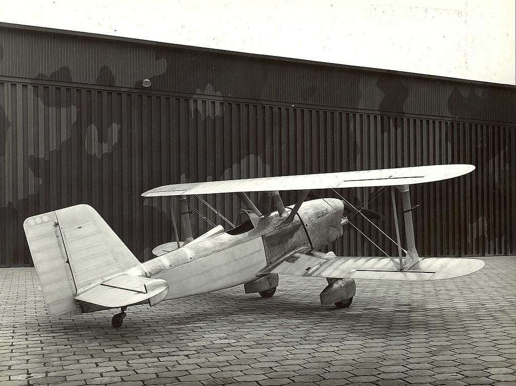 Aeronautica Predappio foto e zoli forli Ca.603 a PICRYL Public