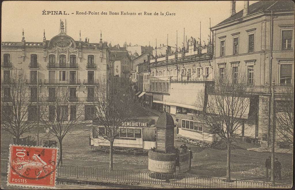 Carte postale, Épinal, Rond-Point des Bons-Enfants et Rue de la Gare ...