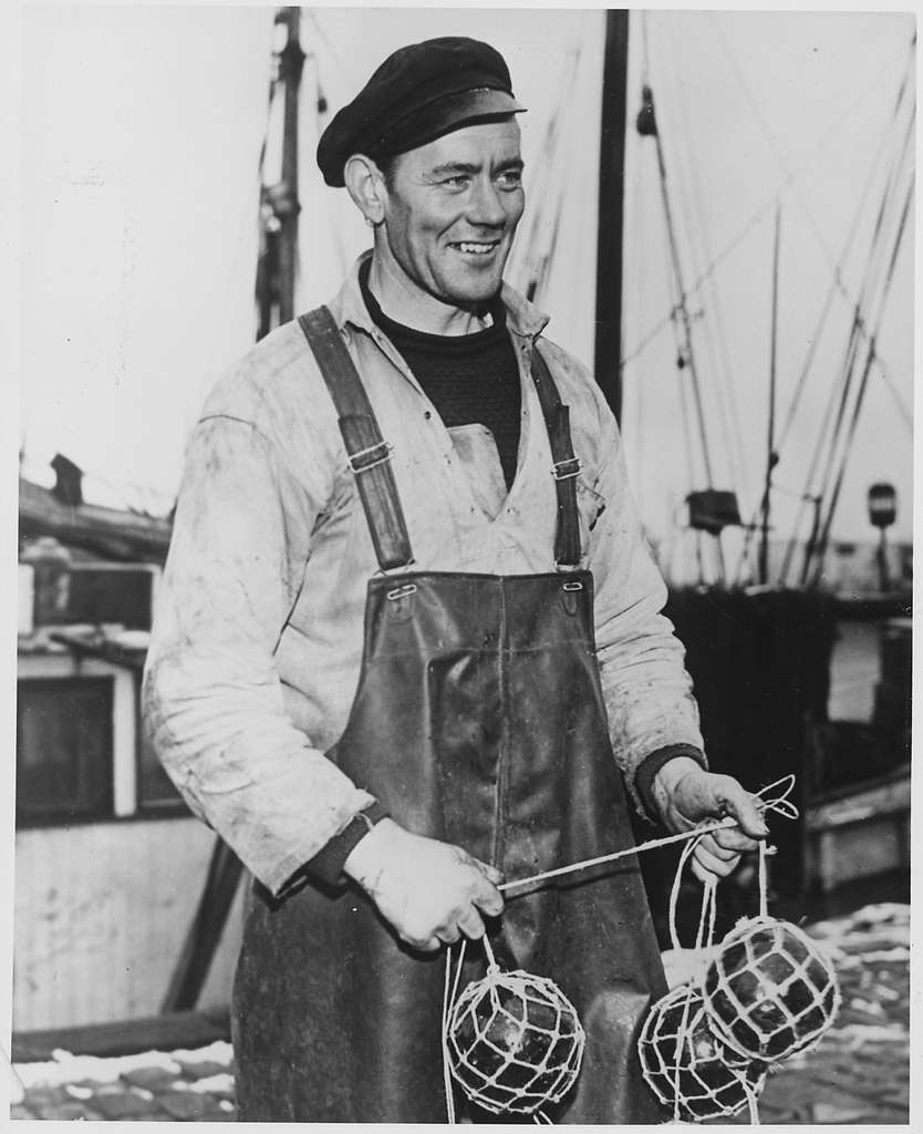 Denmark. Fisherman Holger Hansen, (of) the Skaw (Skagen), Denmark, ties  shrimp nets. The big decorative green glass - NARA - 541665 - PICRYL -  Public Domain Media Search Engine Public Domain Search