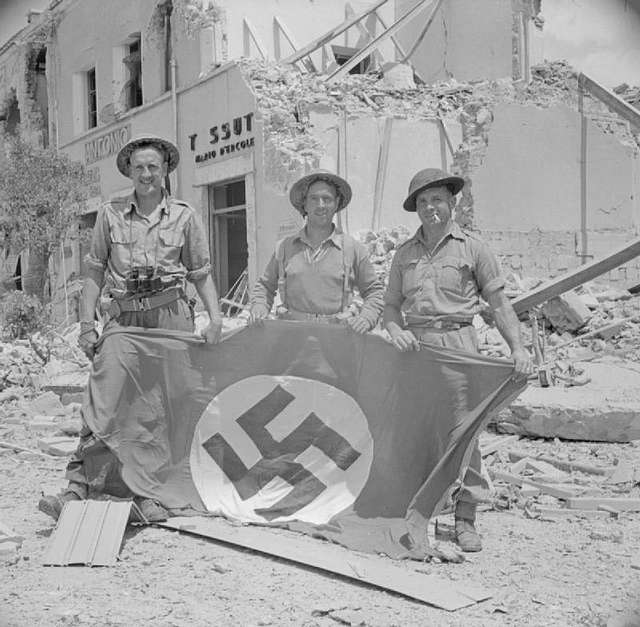 The British Army in Italy 1944 NA15482 - PICRYL - Public Domain