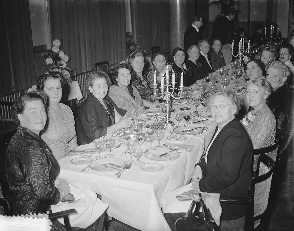 40 jaar jubilea Nederlandse Vereniging Huisvrouwen - PICRYL Public ...