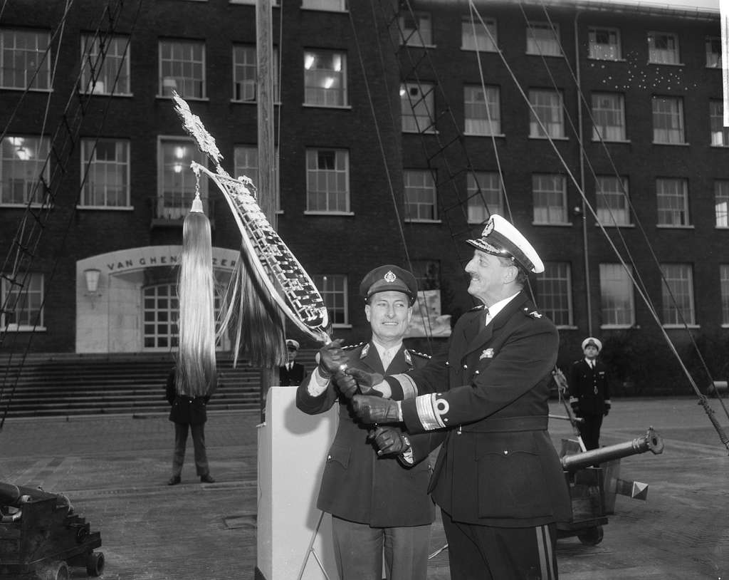 Viering Van Het 300 Jarig Bestaan Van Het Korps Mariniers Bij De Van