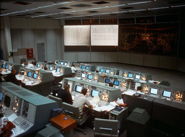 GEMINI-7 - MISSION OPERATIONS CONTROL ROOM (MOCR) - MISSION CONTROL ...