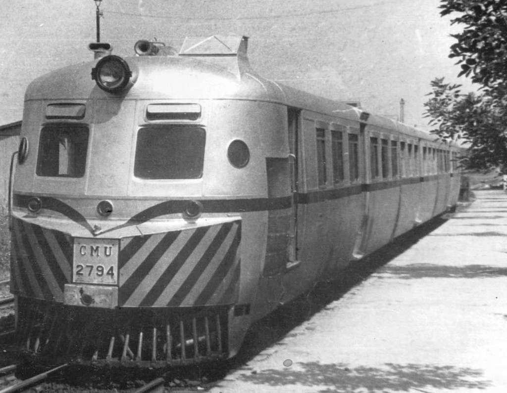 File:Trabajadores Ferrocarril Midland.jpg - Wikimedia Commons