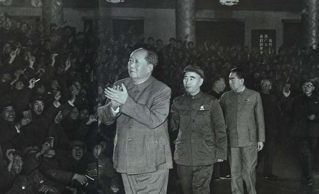 1968-02 1967年11月13日毛泽东林彪周恩来康生会见北京军区与北京军区 