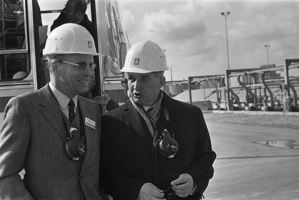 Staatsbezoek President Ceausescu van Roemenie, bezoek - PICRYL Public ...