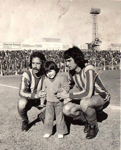Football from the Seventies - a very Young Mario Kempes, Rosario