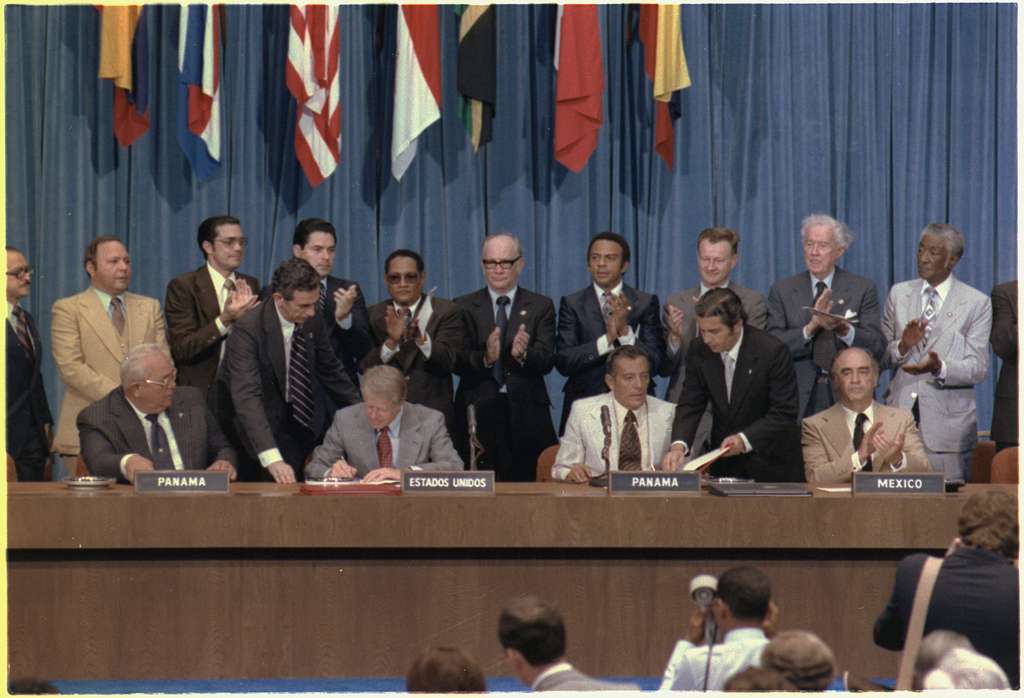 Jimmy Carter and Omar Torrijos at the signing of the Panama Canal ...