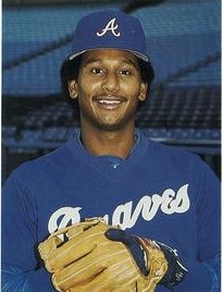 Larry Bradford - Atlanta Braves - PICRYL - Public Domain Media