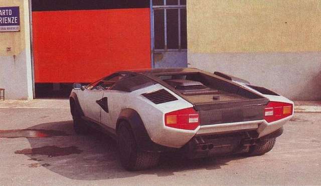 Lamborghini Countach Evoluzione Rear - PICRYL - Public Domain Media Search  Engine Public Domain Search