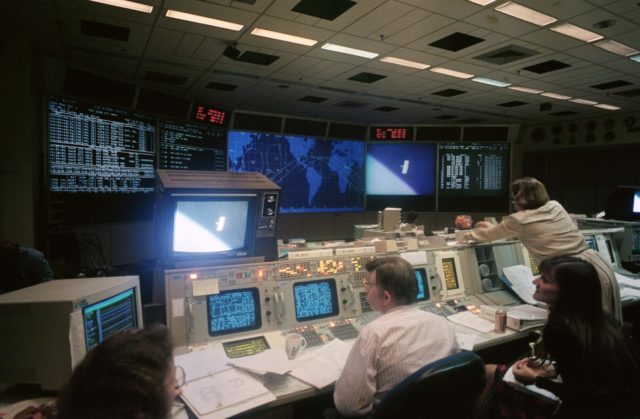 Views of Mission Control Center during launch of STS-8 - PICRYL Public ...