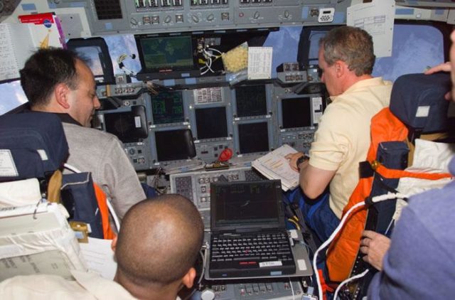 STS-98 crewmembers prepare for rendezvous and docking with ISS - PICRYL -  Public Domain Media Search Engine Public Domain Search