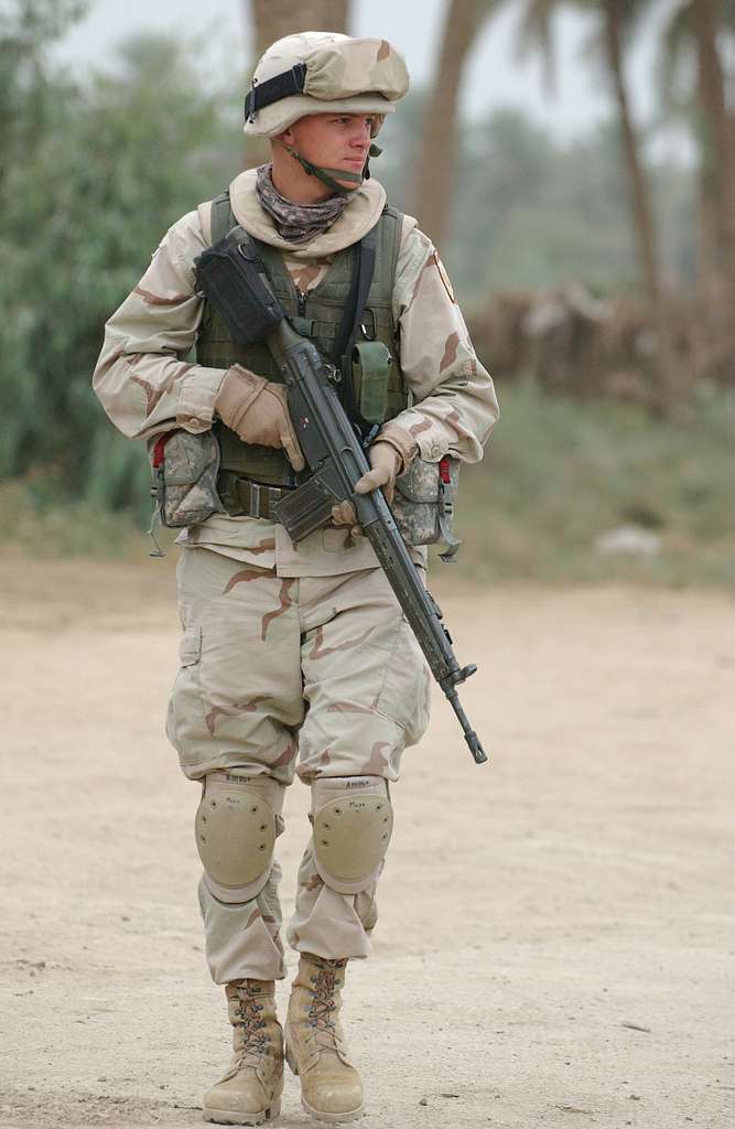 50 Desert camouflage uniform in 2006 Images: PICRYL - Public Domain Media  Search Engine Public Domain Search