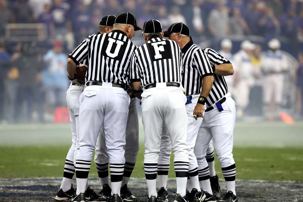 8,727 Nfl Referee Stock Photos, High-Res Pictures, and Images