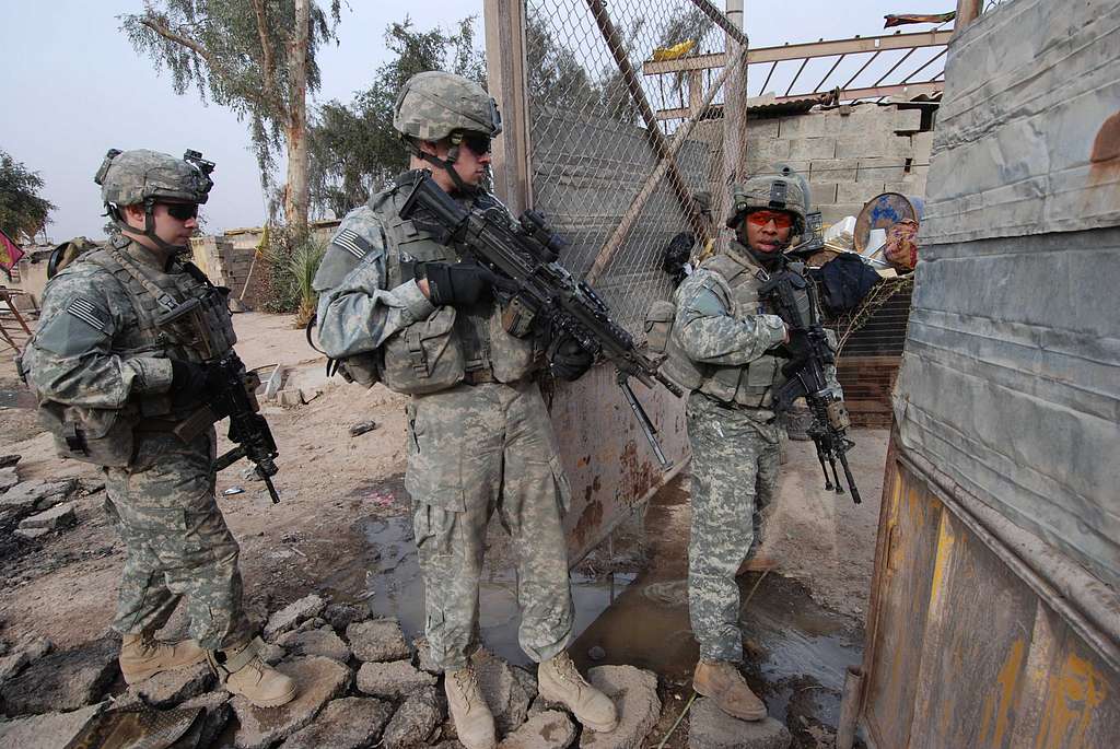 From left, 1st Lt. Jonathan St. John, a platoon leader - PICRYL ...