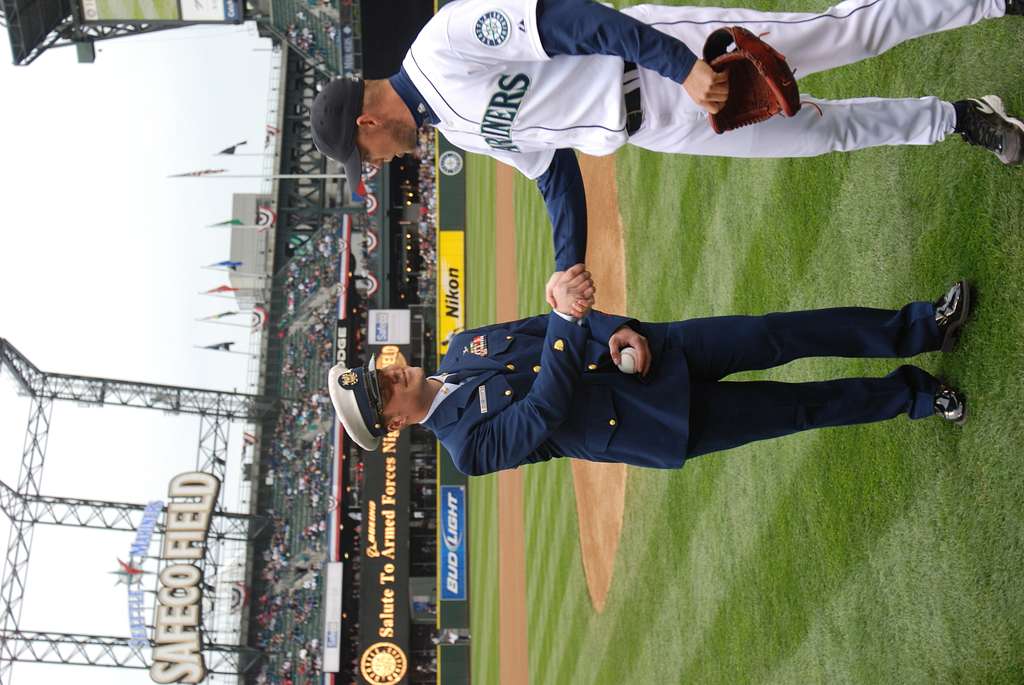 DVIDS - Images - Seattle Mariners Salute the Armed Forces Night