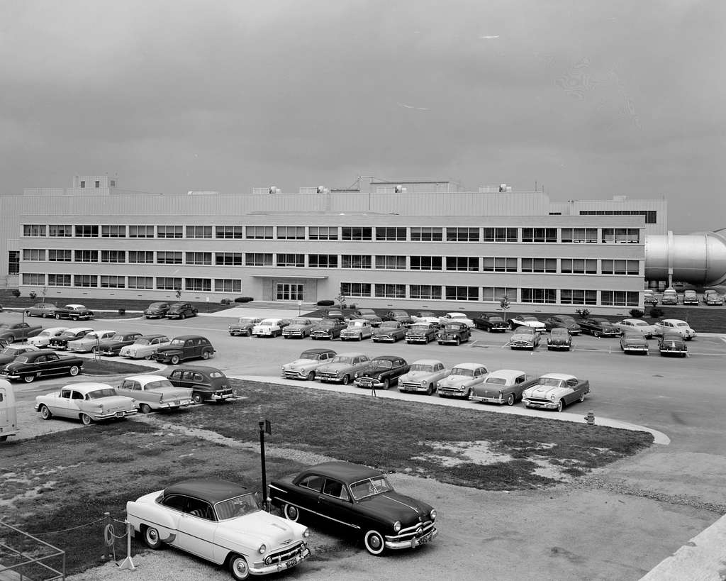 10X10 FOOT WIND TUNNEL DRIVE MOTOR BUILDING - LEWIS UNITARY PLAN LUPA OFFICE  BUILDING - AIR DRYER BUILDING - PICRYL - Public Domain Media Search Engine  Public Domain Image