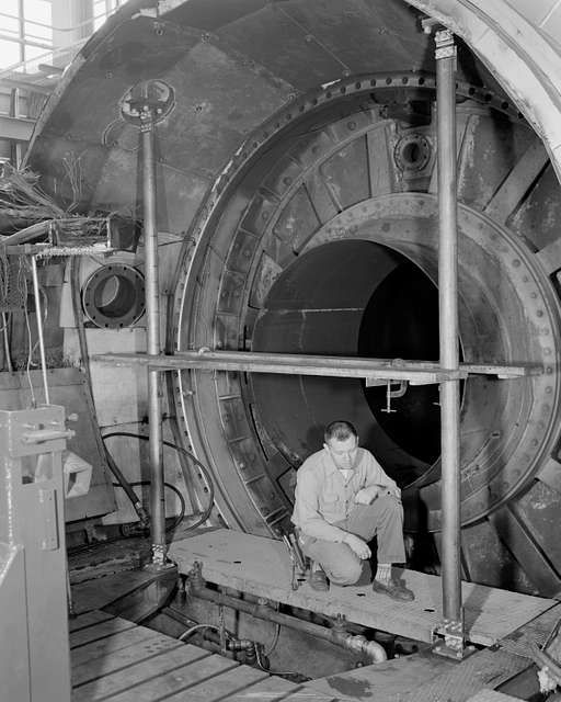 THRUST SYSTEM IN TANK 1 OF THE PROPULSION SYSTEMS LABORATORY PSL - NARA ...