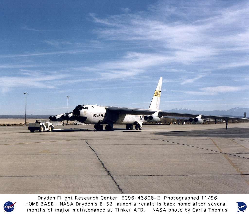 Dryden B-52 Launch Aircraft On Dryden Ramp - NARA & DVIDS Public Domain ...